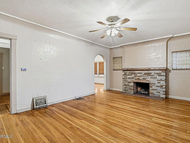 Large Entry space
