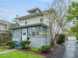 225 S Linden Ave, Westmont, IL