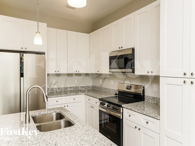 3247 Halblum Ave SE — Photo 7