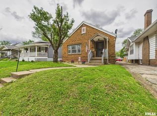 2417 Yale Blvd, Springfield, IL 62703