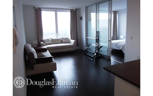 Rented by Douglas Elliman | media 39