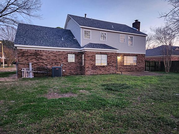 3rd image of 6010 Fox Ridge Dr