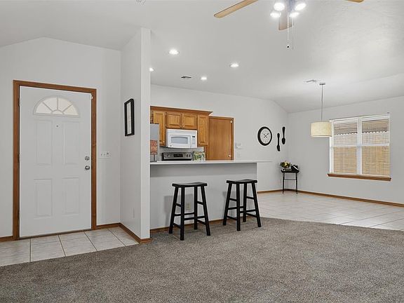 5th image of 3832 Southwind Ave