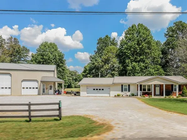 212 Greensburg Rd, Hodgenville, KY 42748