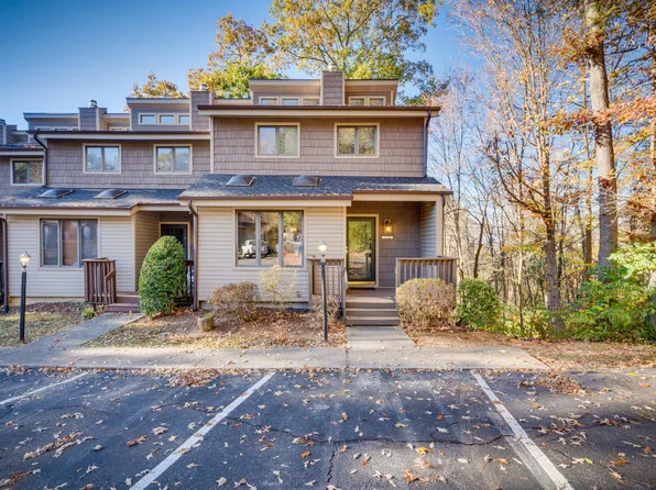 1120 Breckenridge Dr, Johnson City, TN 37604