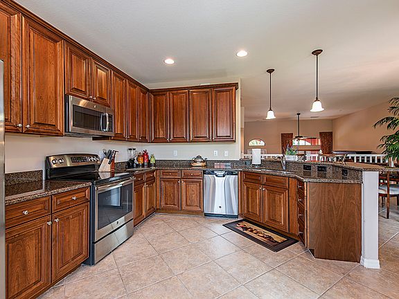 4th image of 9063 Capistrano St N #44-8