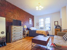 447 7th Ave, Brooklyn, NY