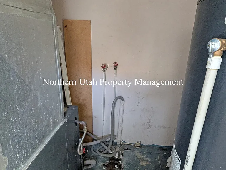 2870 Monroe Blvd #2 — Photo 10