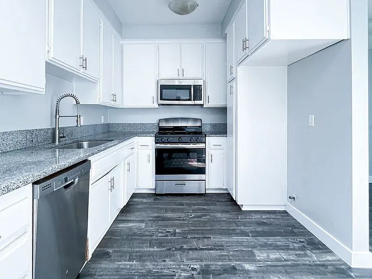 9939 Topanga Canyon Blvd — Photo 9