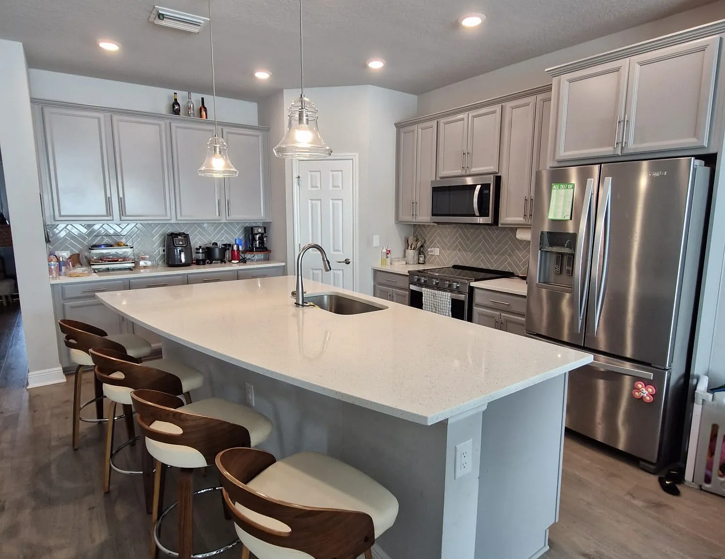 3 bed, 1903 sqft, $2,900 — Photo 4