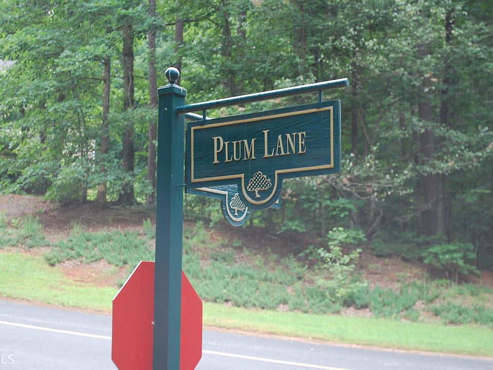 2nd image of 743 Plum Ln