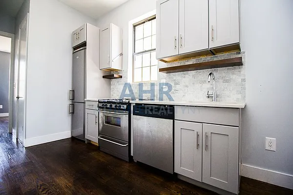 Rented by At Home Realty NY LLC | media 32