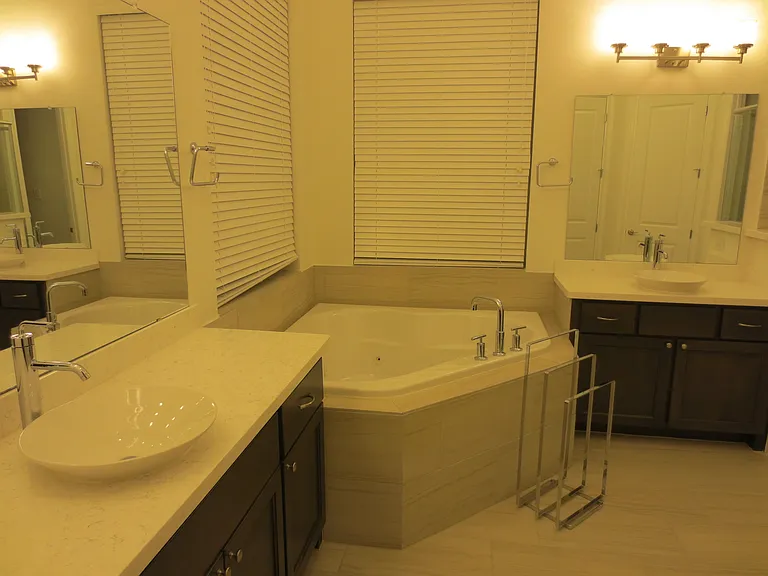 4059 Ashland Woods Dr — Photo 14