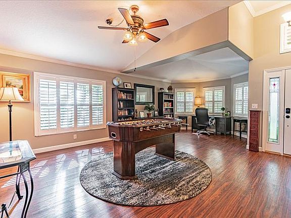 4th image of 9033 Cliff Lake Ln