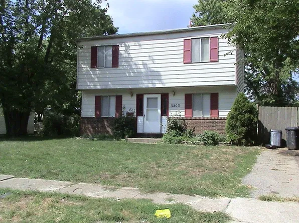 3203 Sundale Rd, Columbus, OH 43232