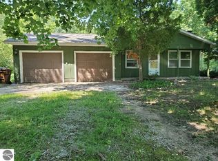 2746 S Loomis Rd, Mount pleasant, MI 48858