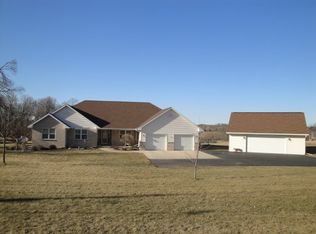 N3420 State Highway 76, Hortonville, WI 54944