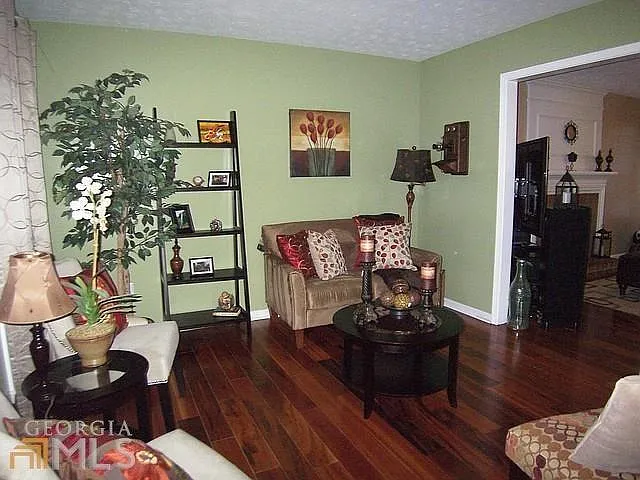 Building Photo - 519 Staghorn Ln