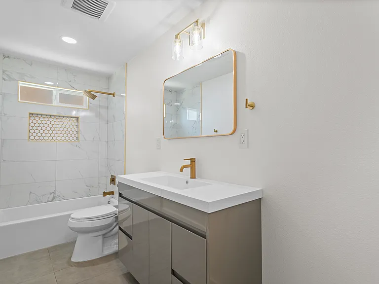 8996 Newport Ave — Photo 24