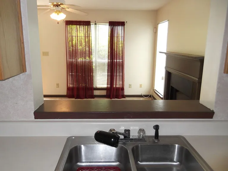 7164 New Dale Rd — Photo 2