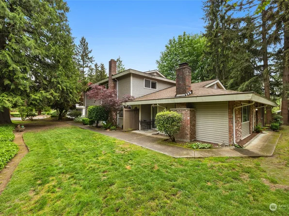 424 214th St SW, #24B, Bothell, WA 98021