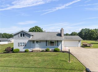 14175 Orrville St NW, North Lawrence, OH 44666