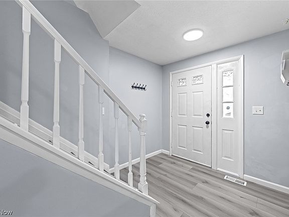 4th image of 9648 E Idlewood Dr