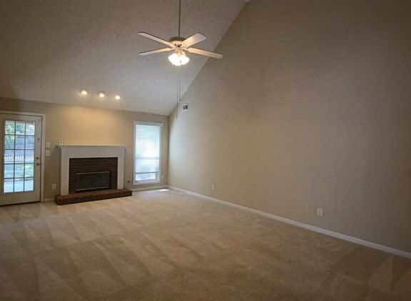 5th image of 1819 Riverlanding Cir