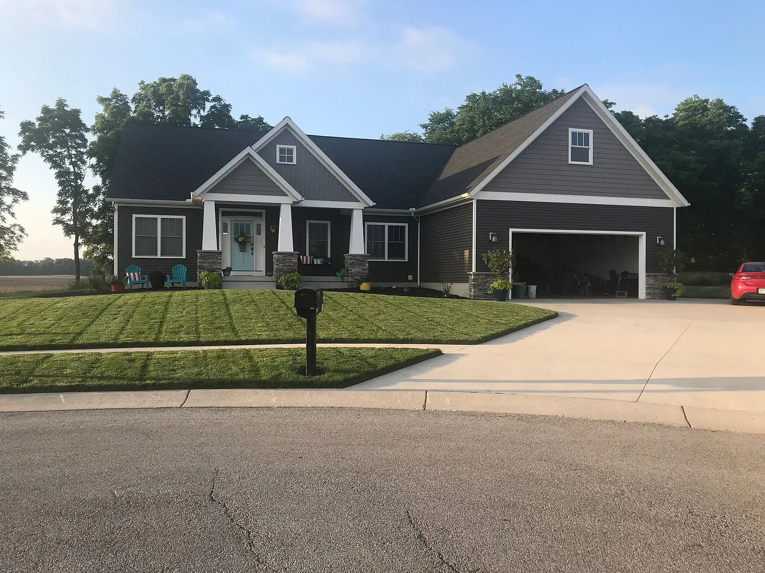 1228 Lillian Ln photo 1