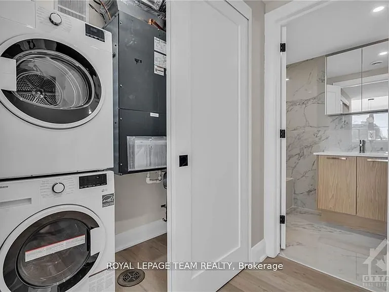 58 Florence St #4 — Photo 16