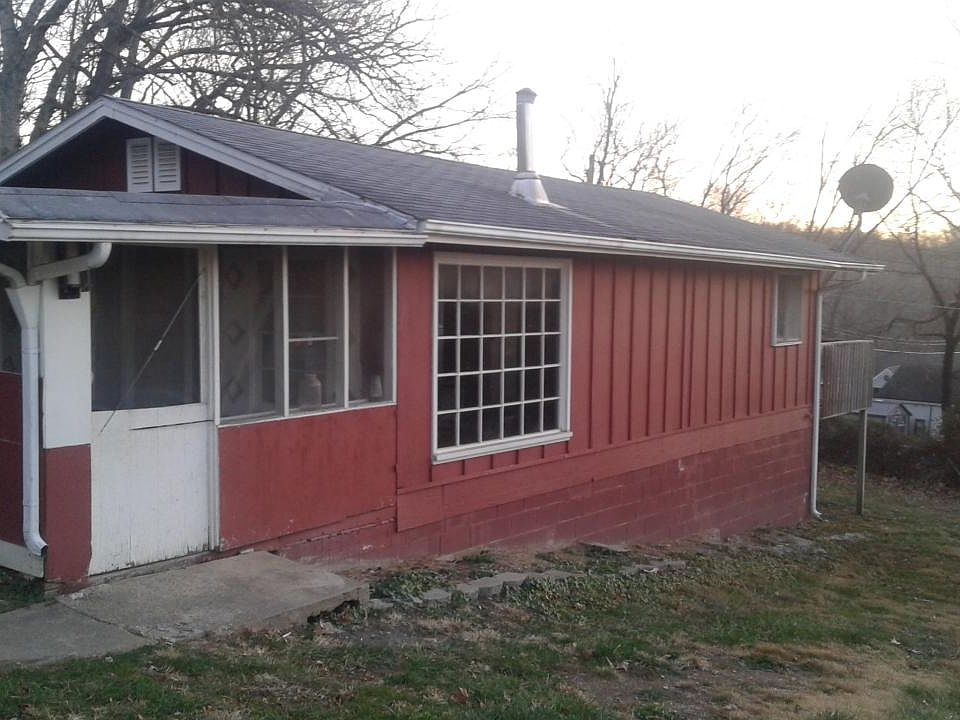 1st image of 2383 Hillside Dr