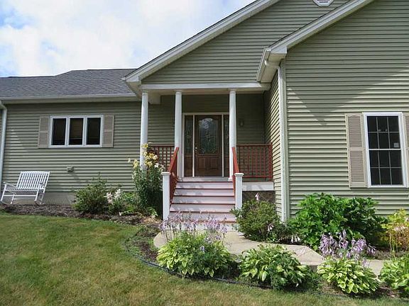 2nd image of 1290 Douglas Pike
