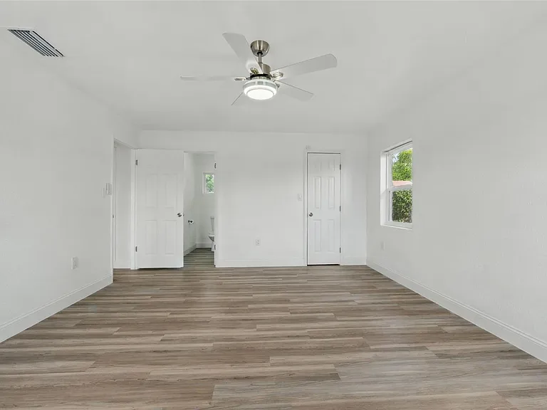 8812 Oakwood Dr — Photo 35