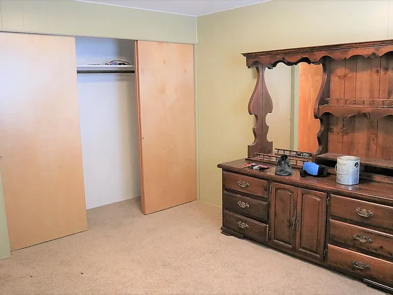 127 Crescent Dr — Photo 16