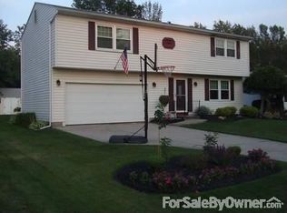 114 Dauer Dr, Buffalo, NY 14224