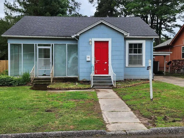 1303 Robinson St, El Dorado, AR 71730