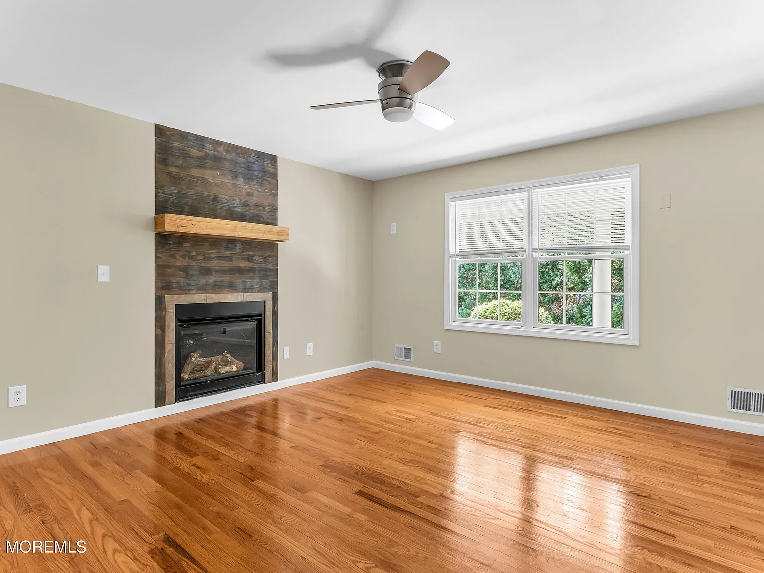 3 bed, 1132 sqft, $3,200 — Photo 4