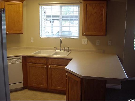 4th image of 176 E Spencer Peak Way Unit B1