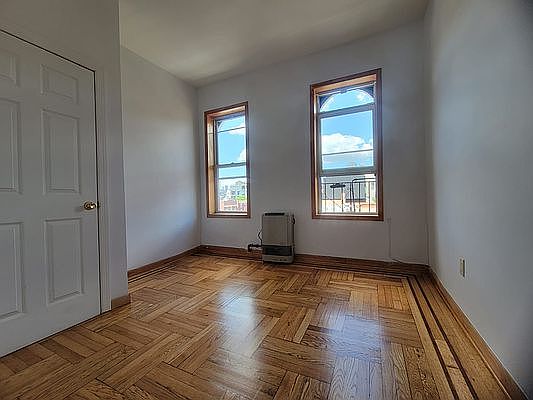 1st image of 660 6th Ave #4L