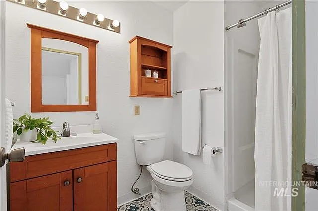 1155 S Abbey Cir — Photo 10