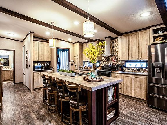4th image of 80 Northridge Dr
