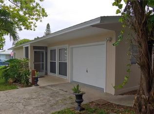 138 SE 44th St, Cape Coral, FL 33904