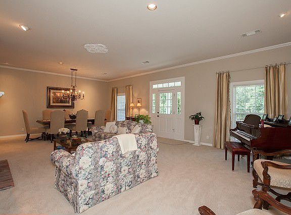 An impressive, grand entrance