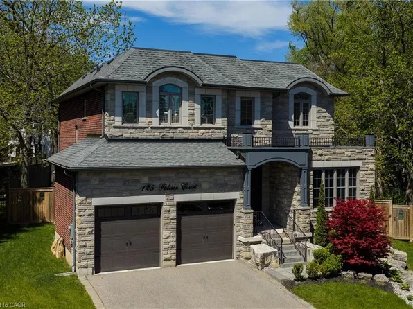 125 Paliser Ct, Oakville, ON L6K 2H1