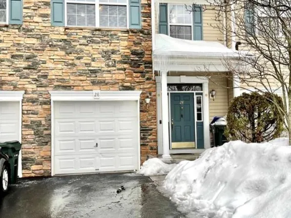 28 Ford Ct, Monroe, NY 10950