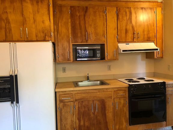 3rd image of 408 E Ellsworth Ct