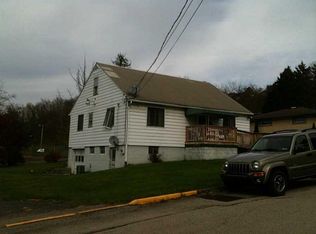 90 Webster Ave, North Irwin, PA 15642