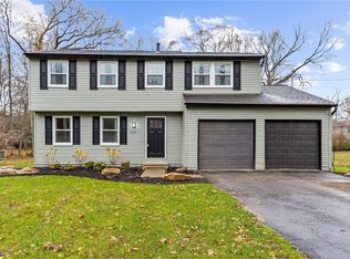 1318 Rosewood Dr NE, Warren, OH