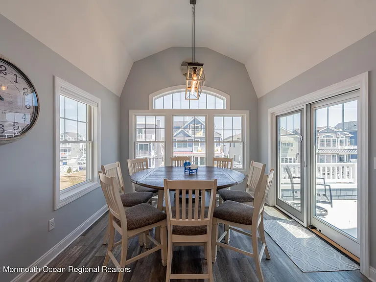 29 Fielder Ave — Photo 8