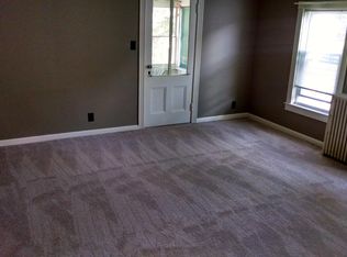 36 N Main St #B, Windsor Locks, CT 06096